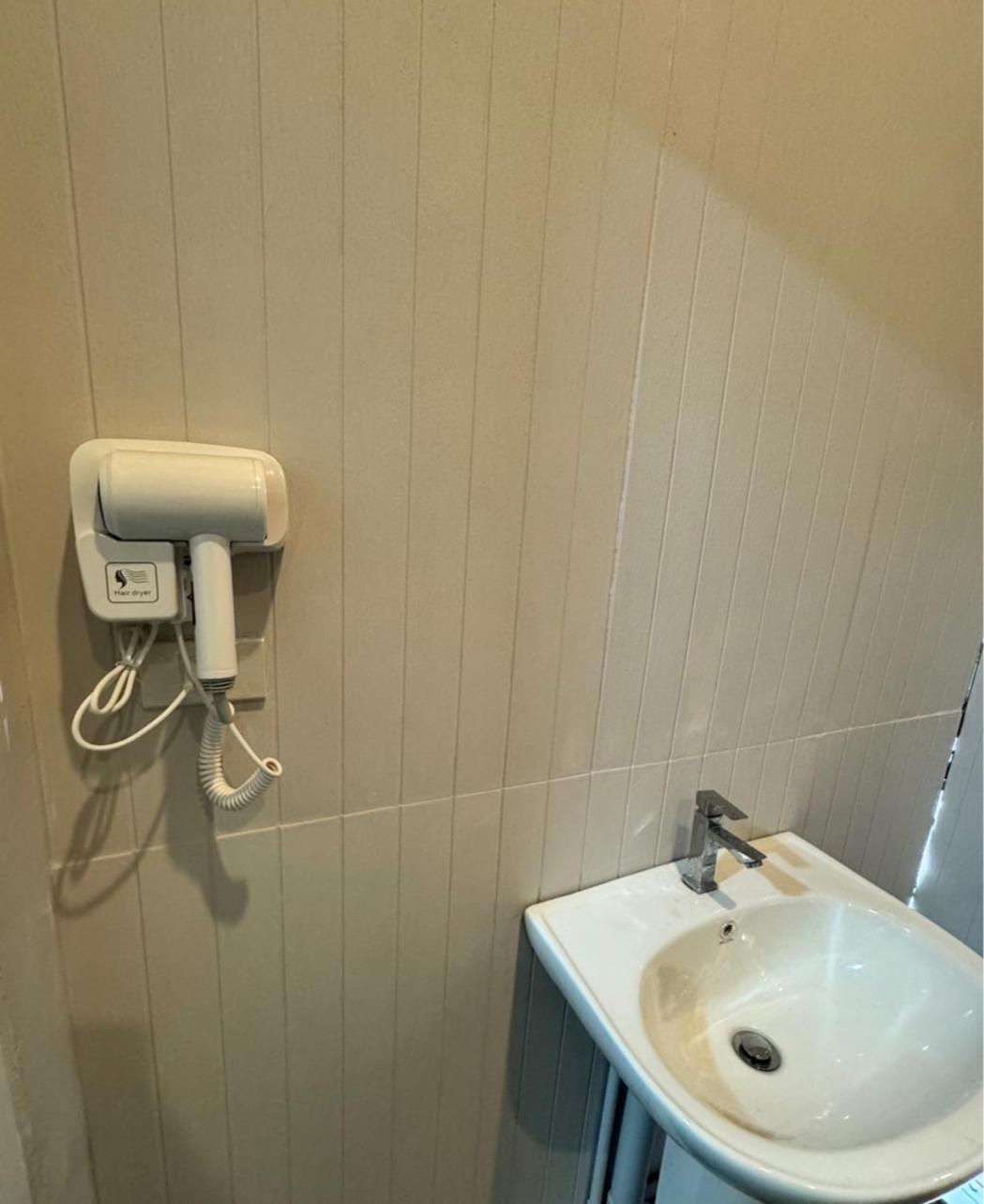 De Lux Bangkok Hotel Экстерьер фото